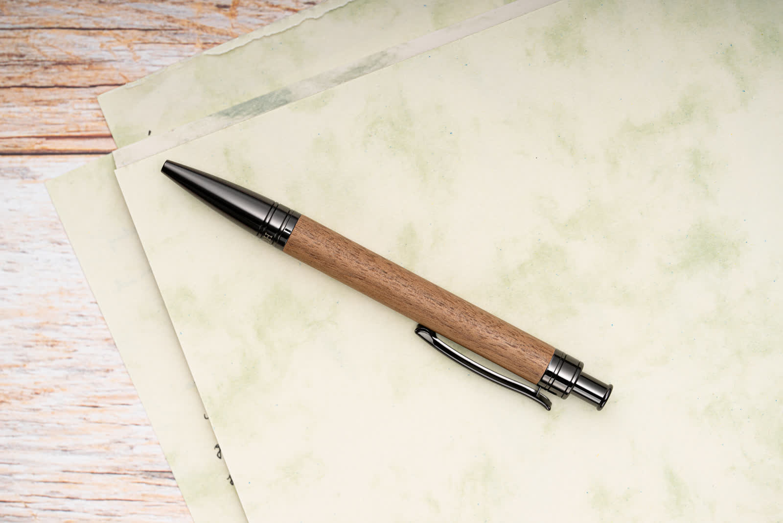 Boscus Push-Button Ballpoint Pen — view 4