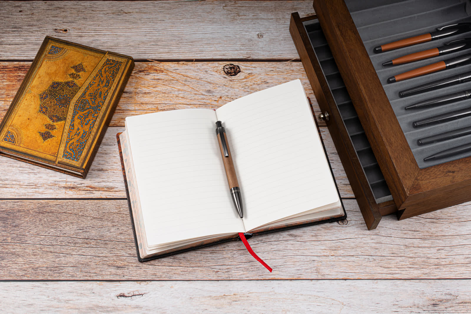 Boscus Push-Button Ballpoint Pen — view 3