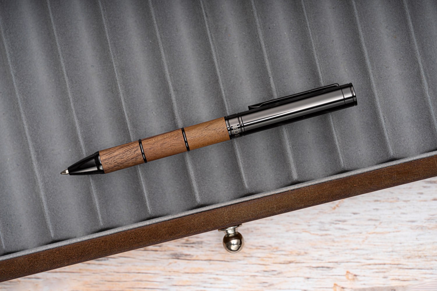 Obscurus Wooden Pen — view 2